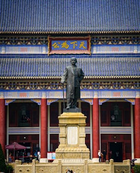 温暖复信传千里，青春力量筑桥梁；中法友好正当时，中欧合作谱新章。