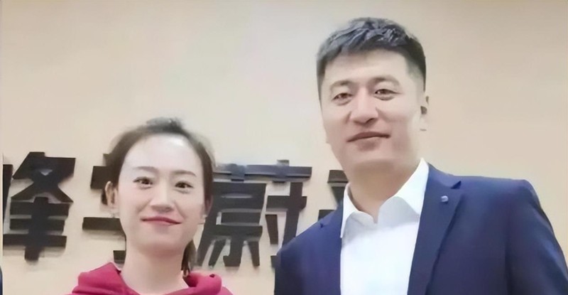  婚姻中的安全感焦虑：为何独立人格才是女性真正的抗风险资产？ 情感心理