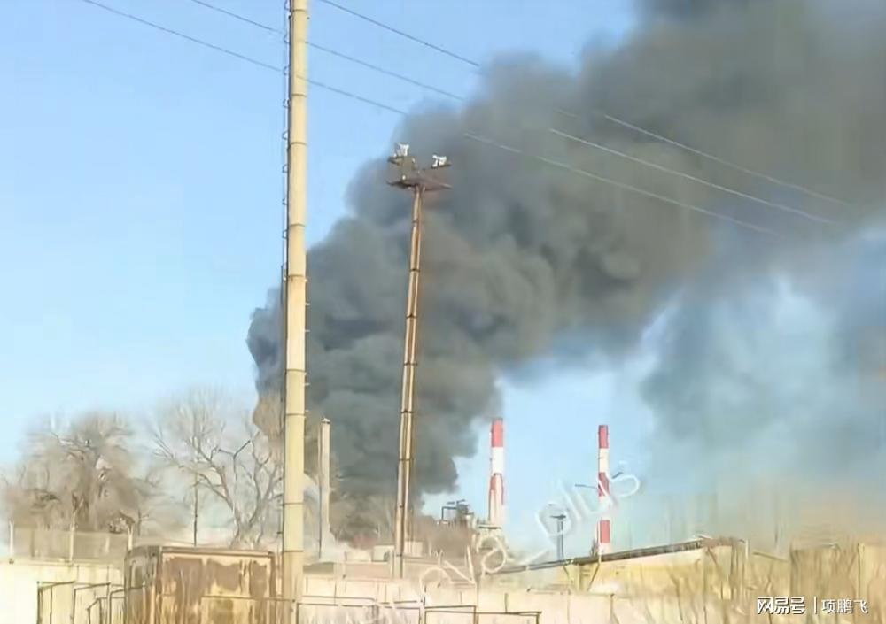  当战火燃向炼油厂：卢甘斯克前线的坚守者，与欧洲军援新动向背后的博弈 新闻