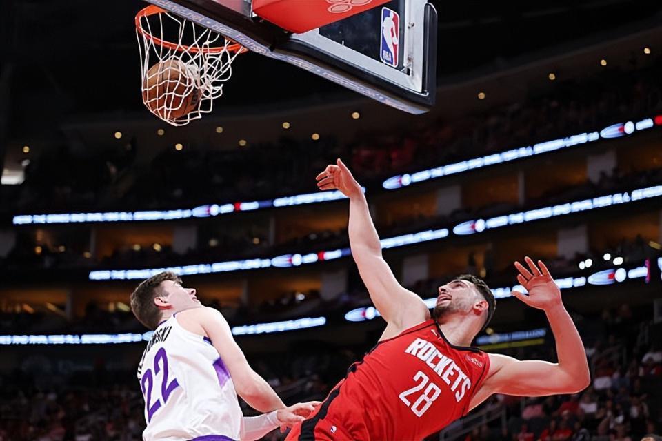 那个被质疑的年轻人,正在用行动回应所有不信任的目光 那个被质疑的年轻人,正在用行动回应所有不信任的目光