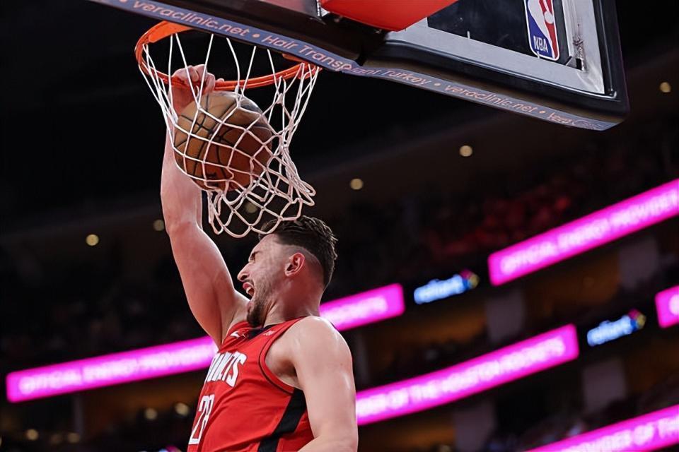  那个被质疑的年轻人，正在用行动回应所有不信任的目光 体育新闻