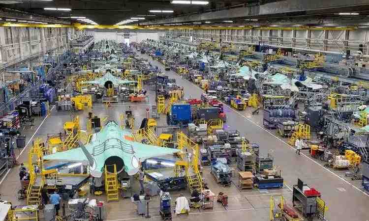  从F-35缺芯到稀土断供：一位工程师亲历洛马供应链危机 新闻