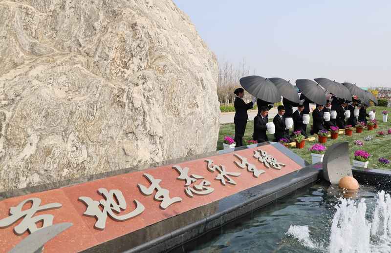  【深度解析】从烟火到数据：绿色殡葬改革的技术演进与制度突破 新闻