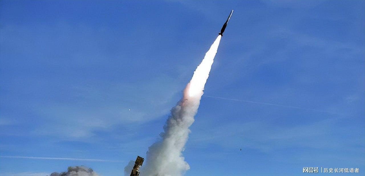  技术深度解析：以色列防空体系为何在三方围攻下失效 新闻